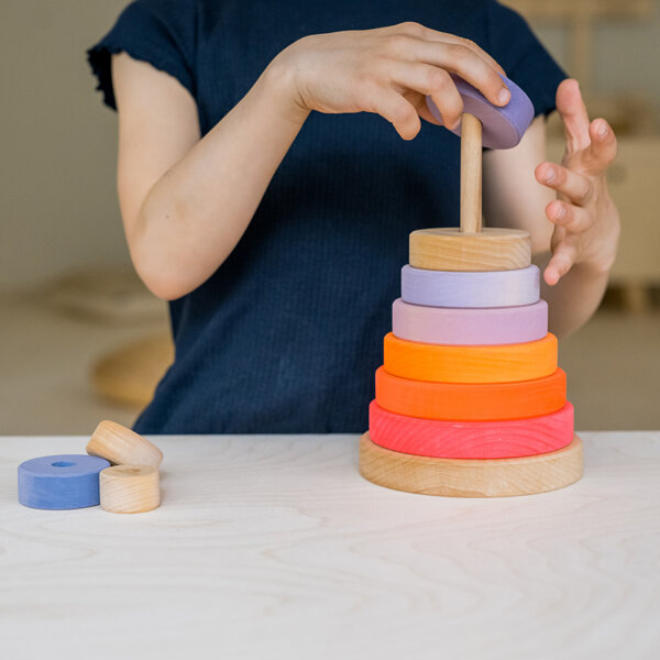 Grimm’s Wieża drewniana dla dzieci 10 krążków – wieża Montessori zabawka układanka Neon Pink 1+